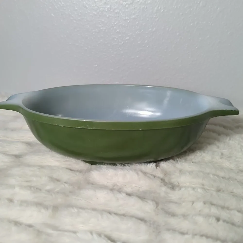 Vintage Glasbake Jeanette Green w/ Gold decorated lid J2274 oval 1 QT Made In US